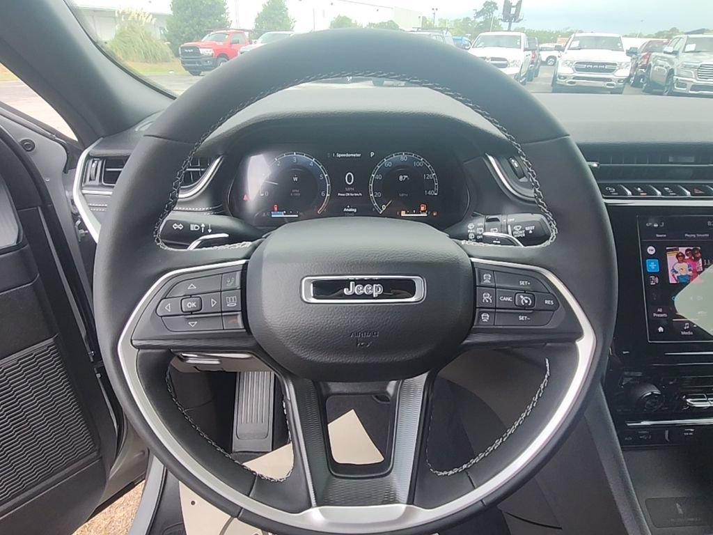 New 2026 Jeep Grand Cherokee Laredo X RWD image 11