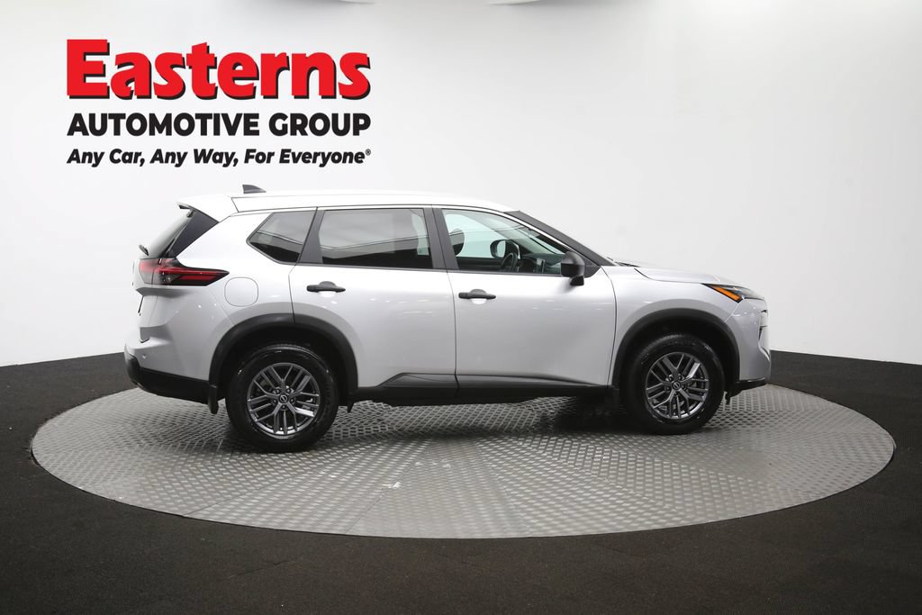 Used 2024 Nissan Rogue S AWD/4WD image 45