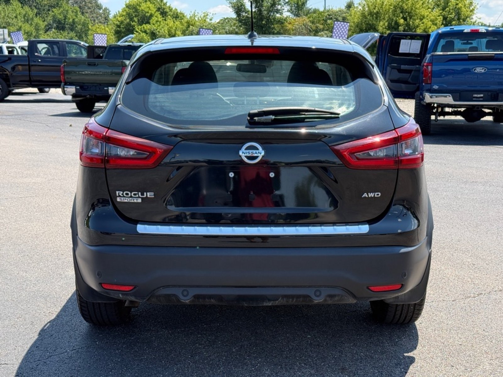 Used 2020 Nissan Rogue Sport S AWD/4WD image 7