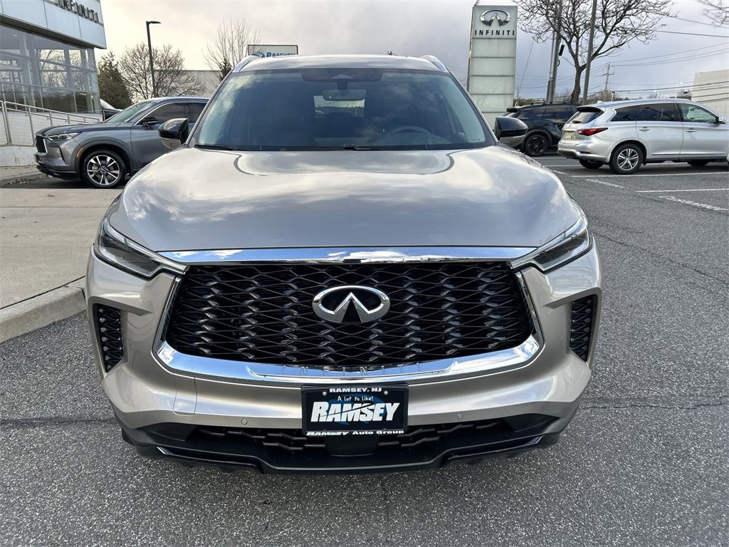 Certified 2023 INFINITI QX60 Luxe w/ Cargo Package image 3