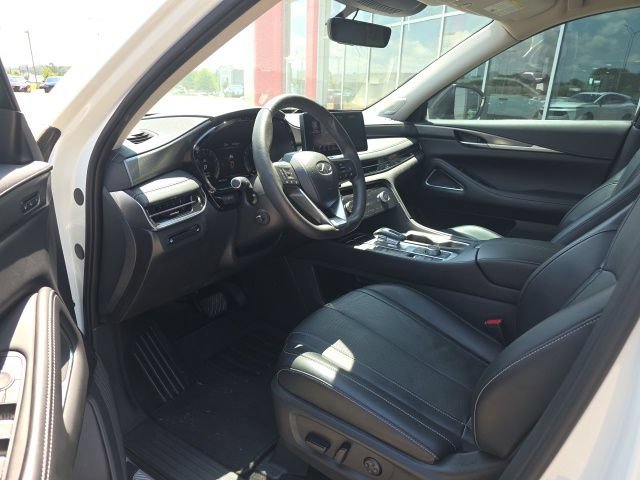Used 2023 INFINITI QX60 Luxe w/ Performance Audio Package FWD image 14
