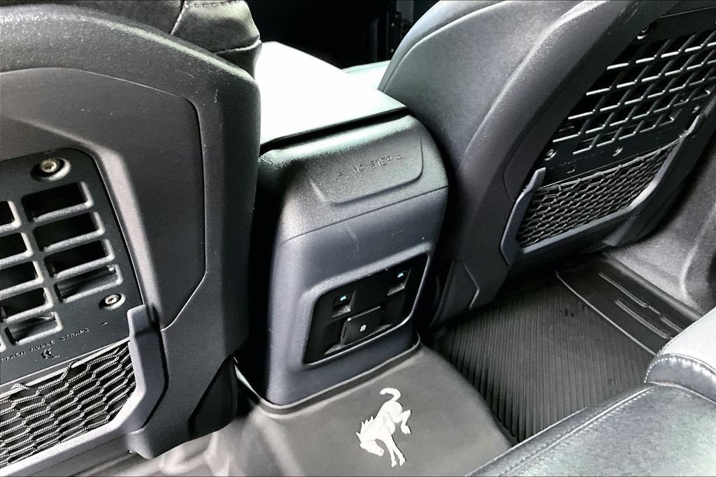 Used 2024 Ford Bronco Black Diamond AWD/4WD image 31