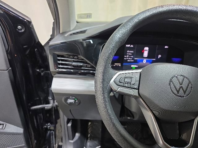 Certified 2022 Volkswagen Taos S AWD/4WD image 16