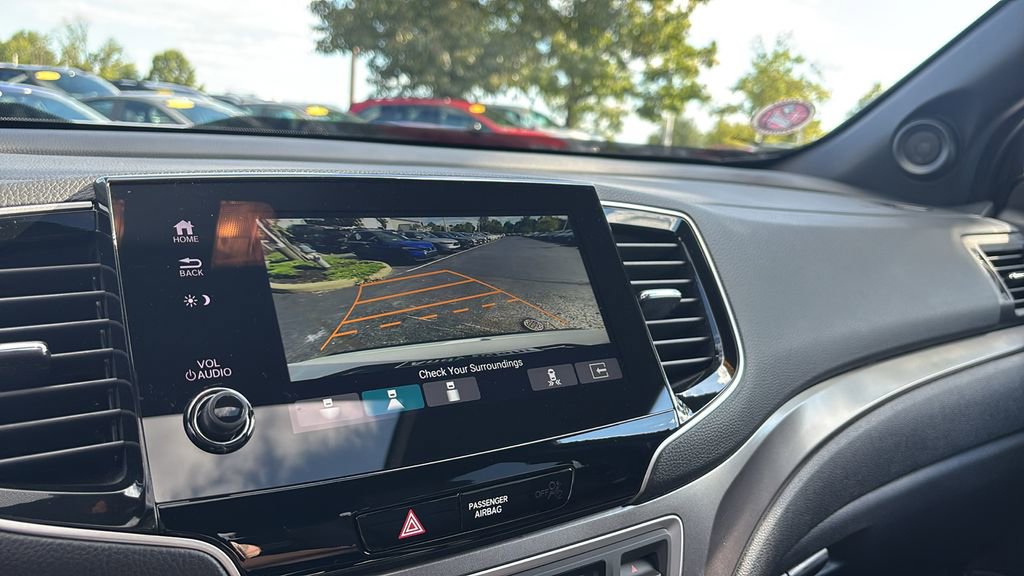 Certified 2025 Honda Passport EX-L image 22