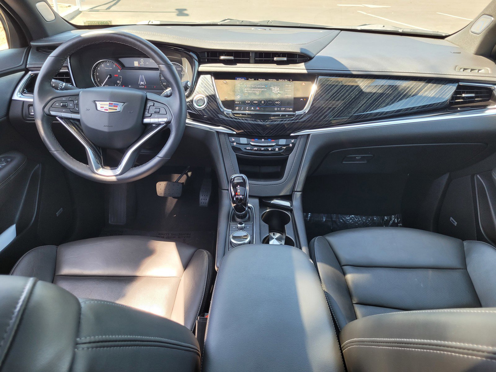 Certified 2025 Cadillac XT6 Premium Luxury image 16