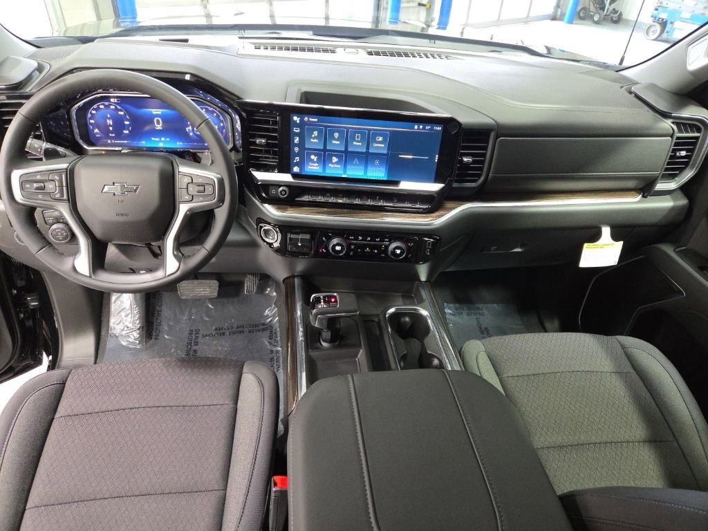 New 2026 Chevrolet Silverado 1500 RST AWD/4WD image 11