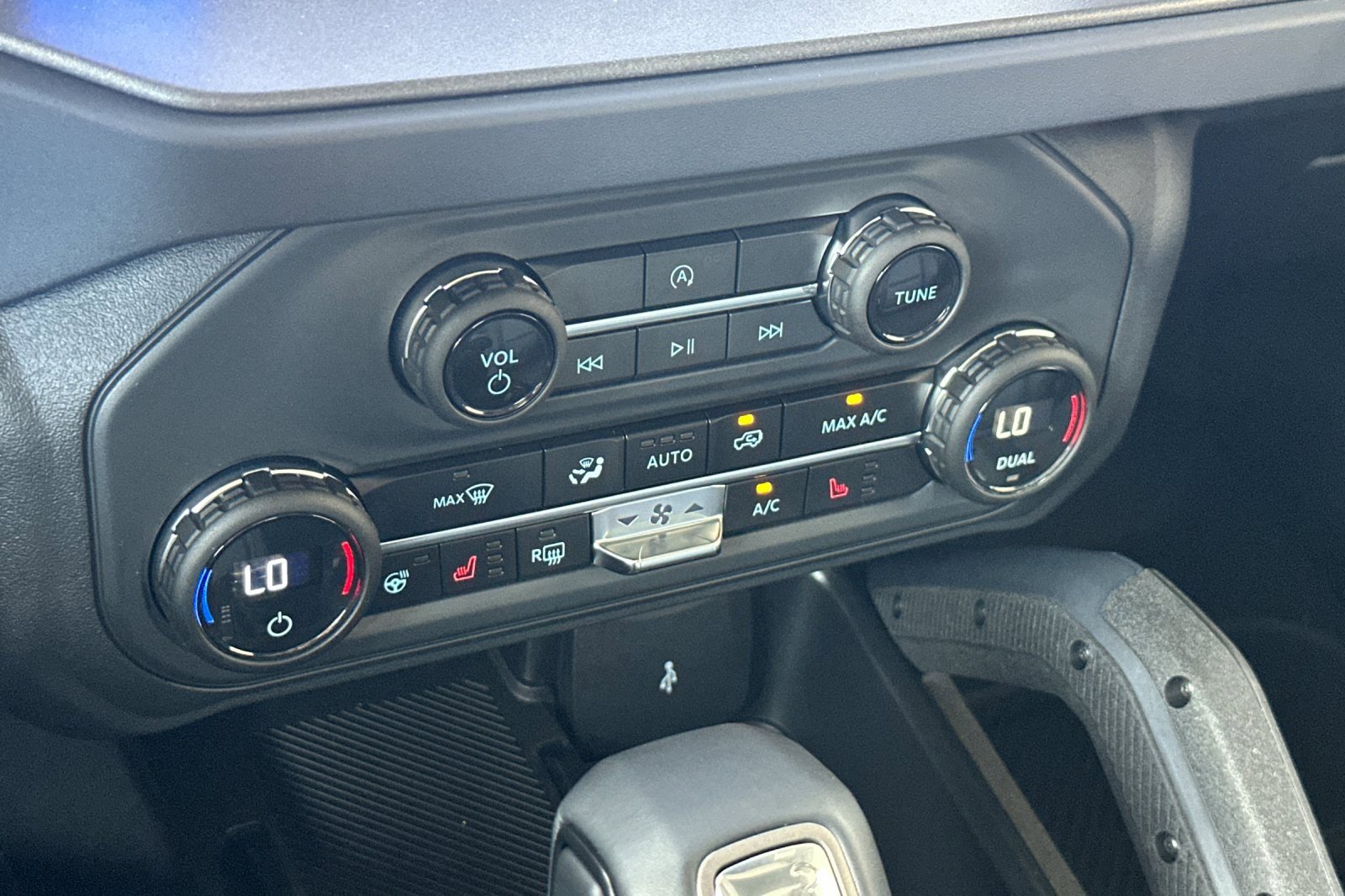 New 2025 Ford Bronco Badlands image 21