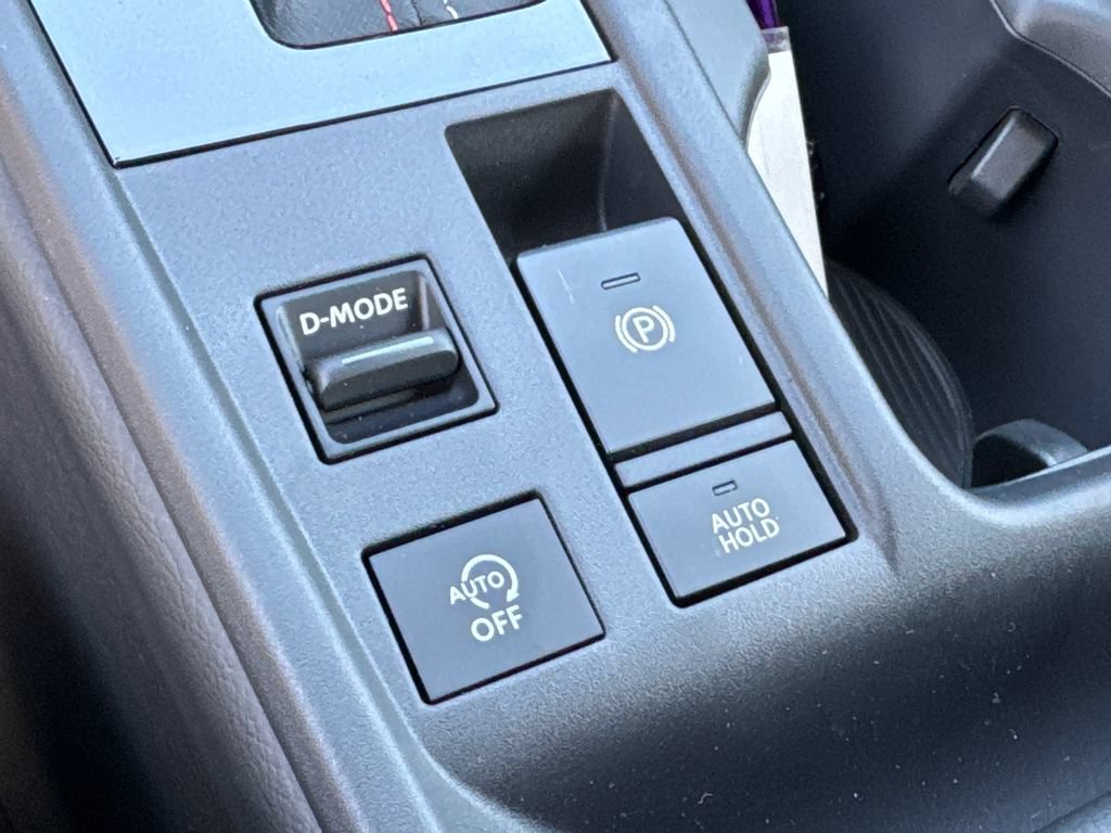 New 2026 Nissan Sentra SR w/ SR Premium Package FWD image 25