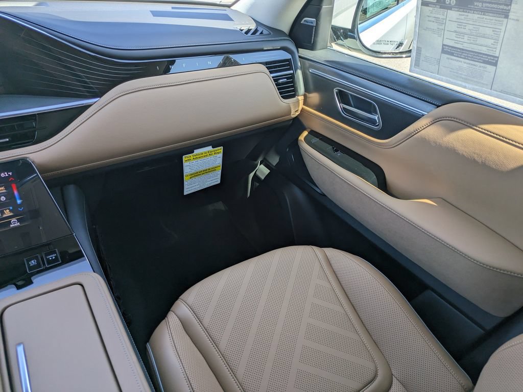New 2027 INFINITI QX80 Luxe w/ Exterior Package AWD/4WD image 18