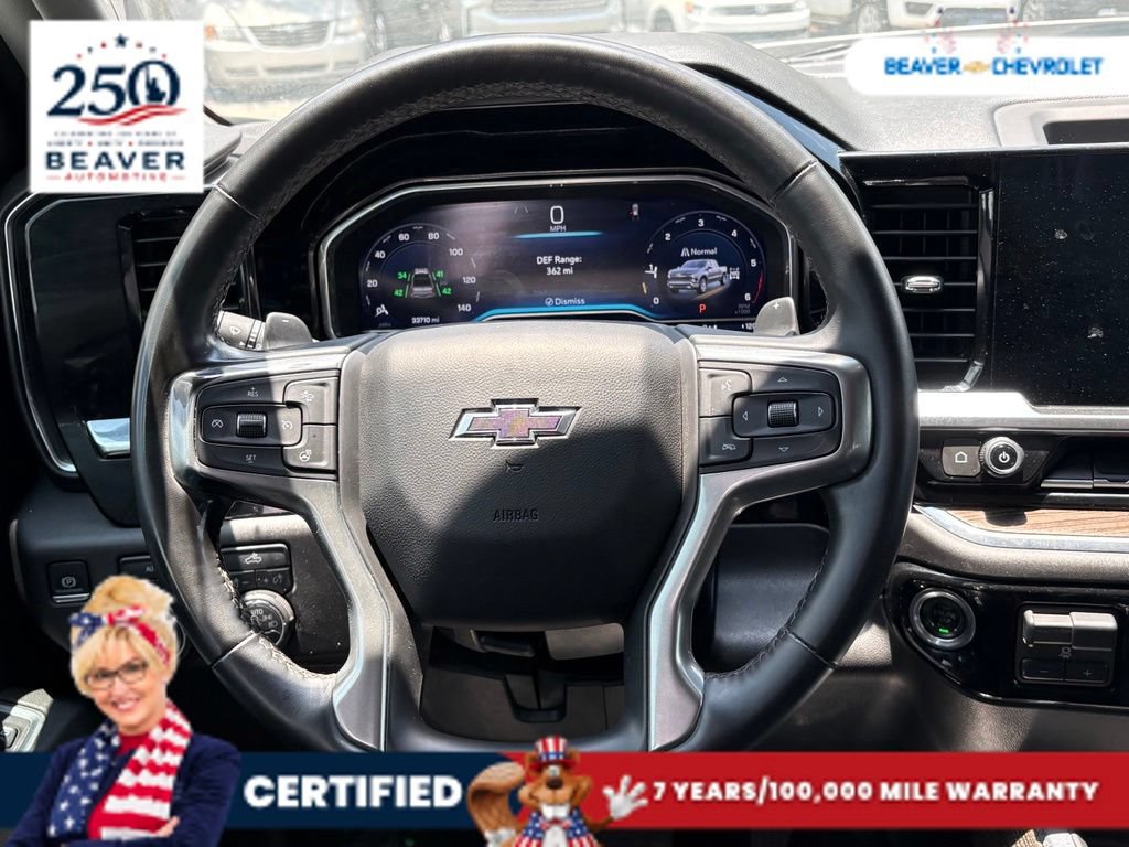 Used 2024 Chevrolet Silverado 1500 RST AWD/4WD image 18