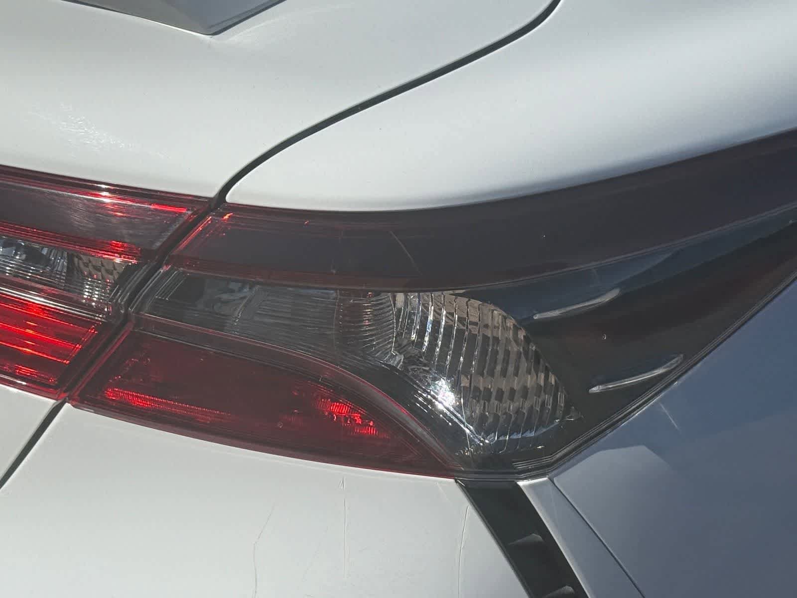 Used 2023 Toyota Camry SE image 9