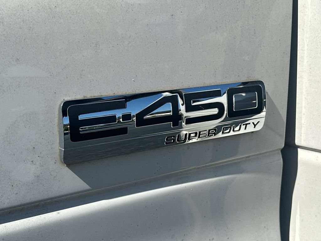 Used 2019 Ford E-450 and Econoline 450 Super Duty w/ Power Windows & Locks Group RWD image 7