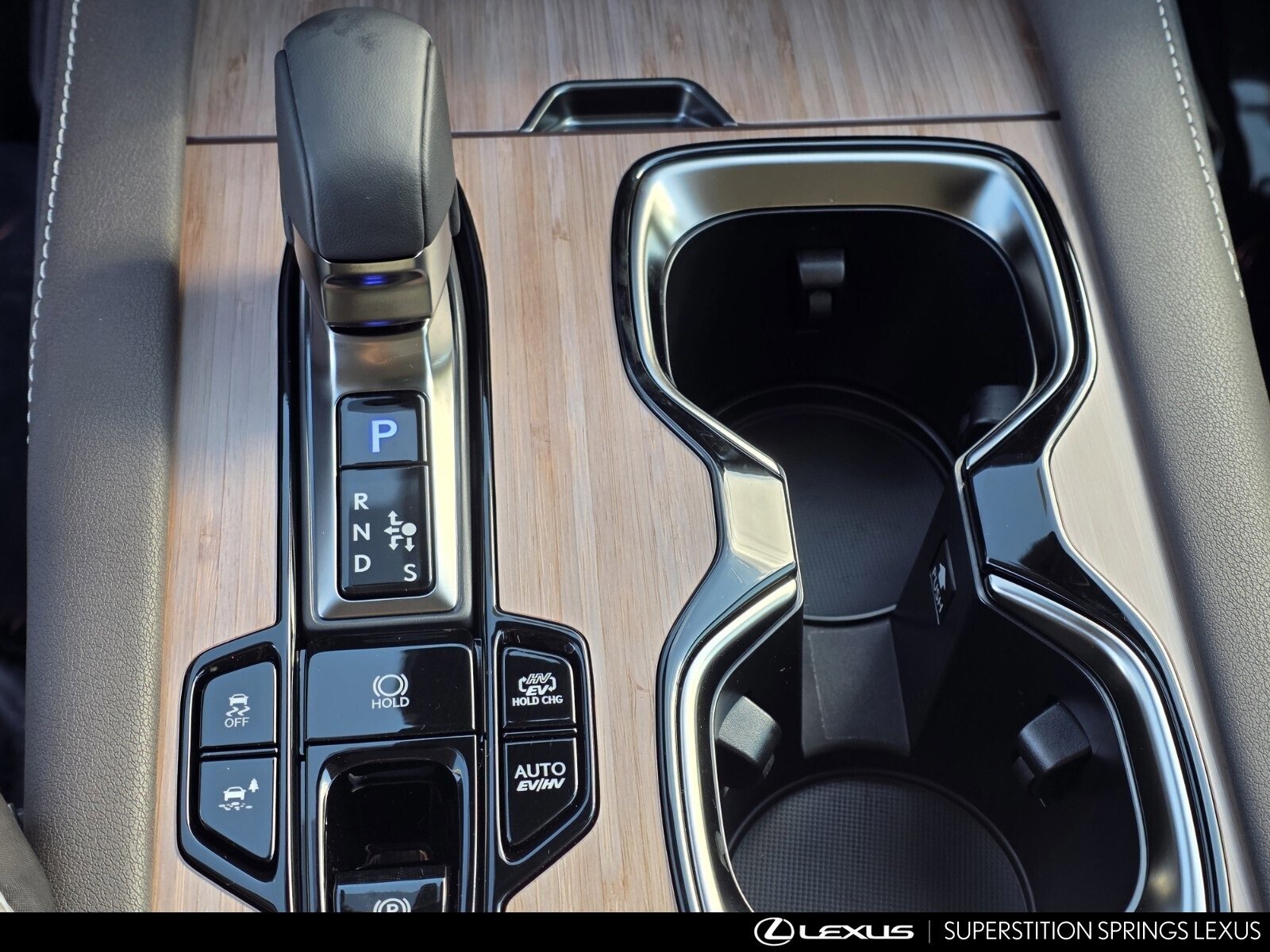 New 2026 Lexus RX 450h AWD image 20