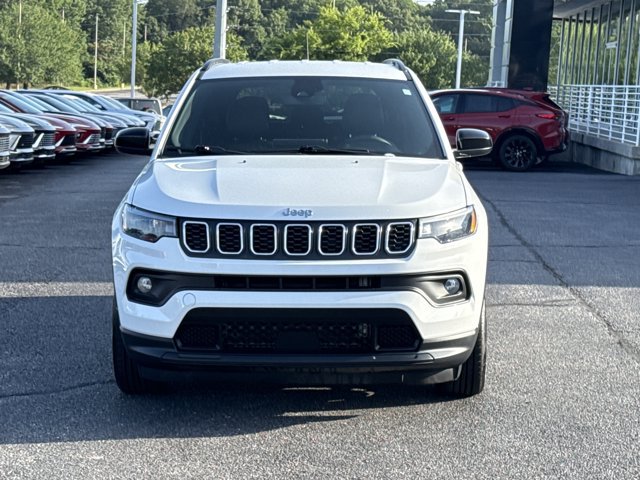 Used 2024 Jeep Compass Latitude AWD/4WD image 13
