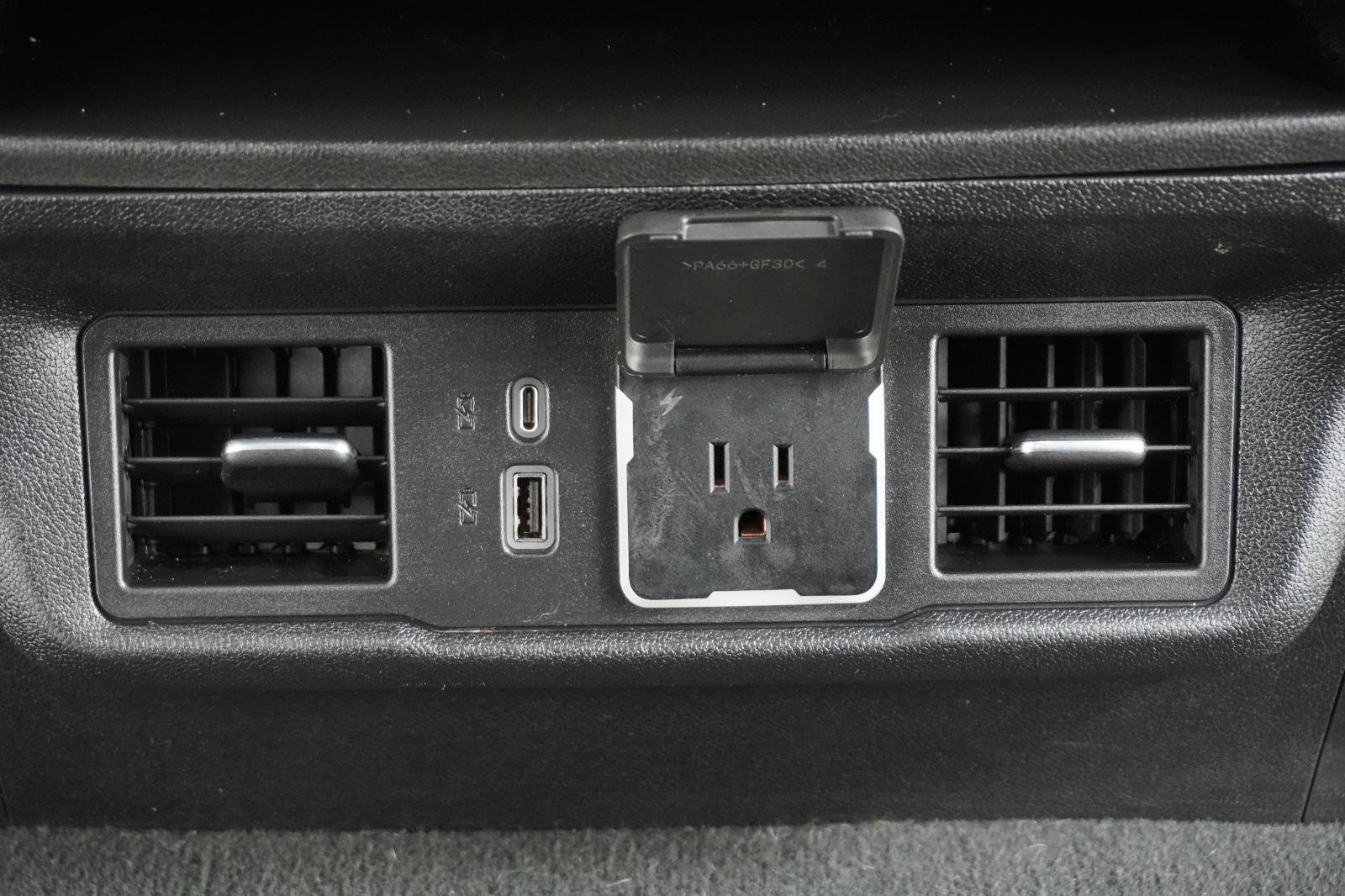 Used 2023 Chevrolet Silverado 1500 LT w/ Z71 Off-Road Package image 30