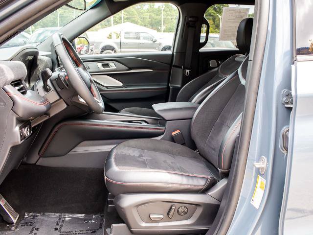 Certified 2025 Ford Explorer ST w/ Sun And Sound Package AWD/4WD image 18