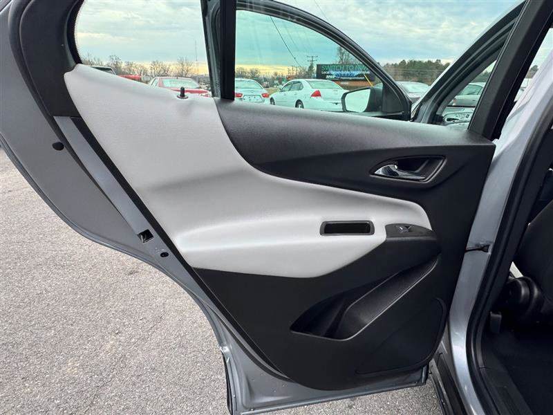 Used 2023 Chevrolet Equinox LS w/ LPO, Floor Liner Package image 39