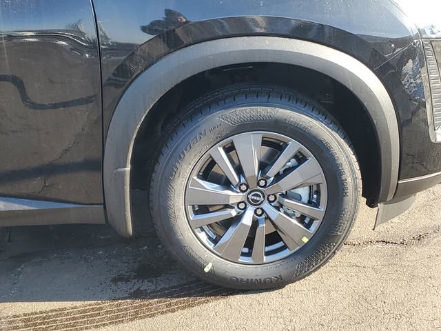 New 2026 Nissan Pathfinder SV image 9
