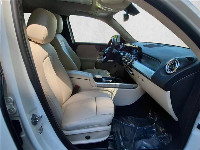 Used 2022 Mercedes-Benz GLB 250 image 25
