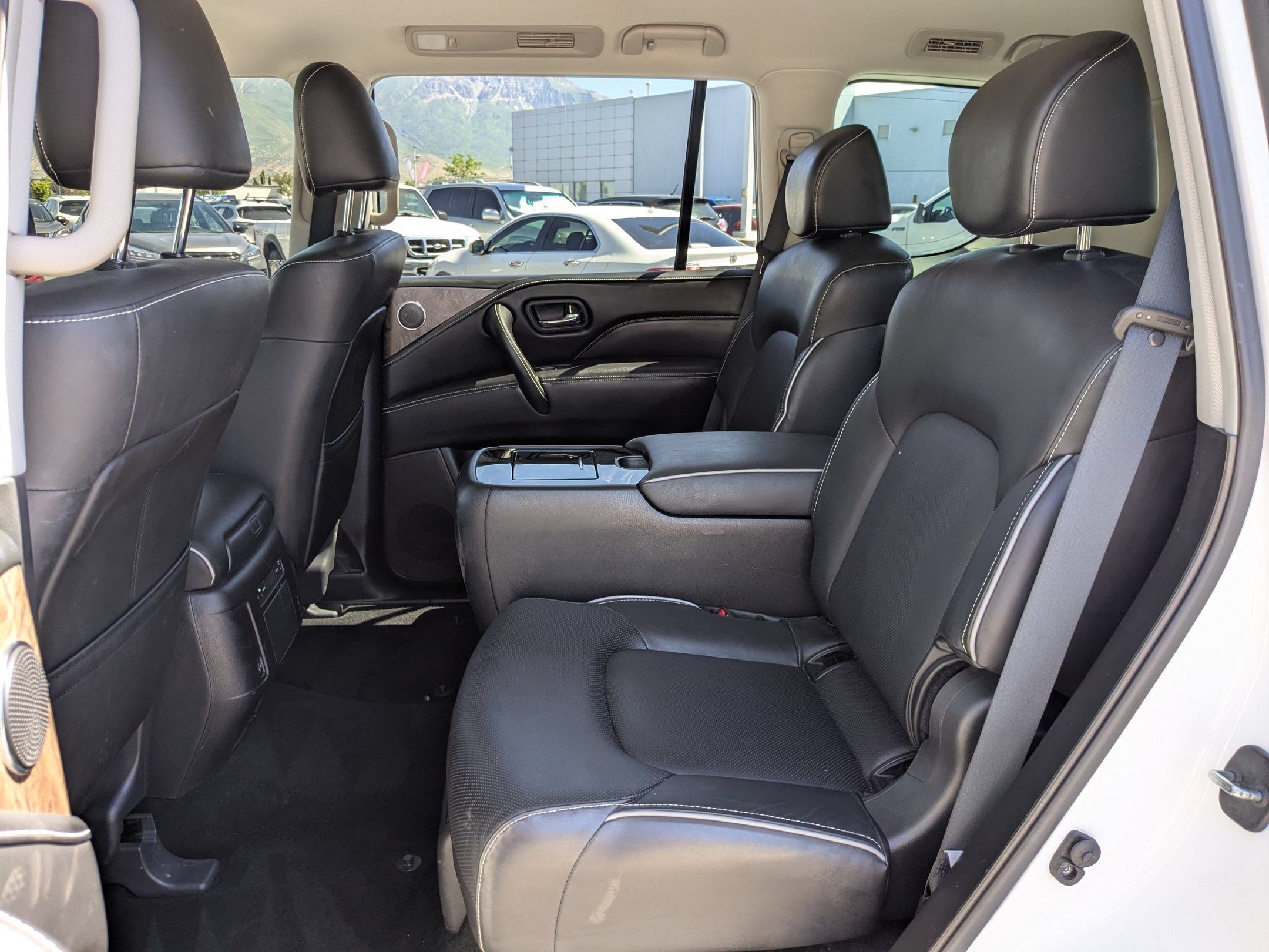 Used 2023 INFINITI QX80 Premium Select w/ Cargo Package AWD/4WD image 33