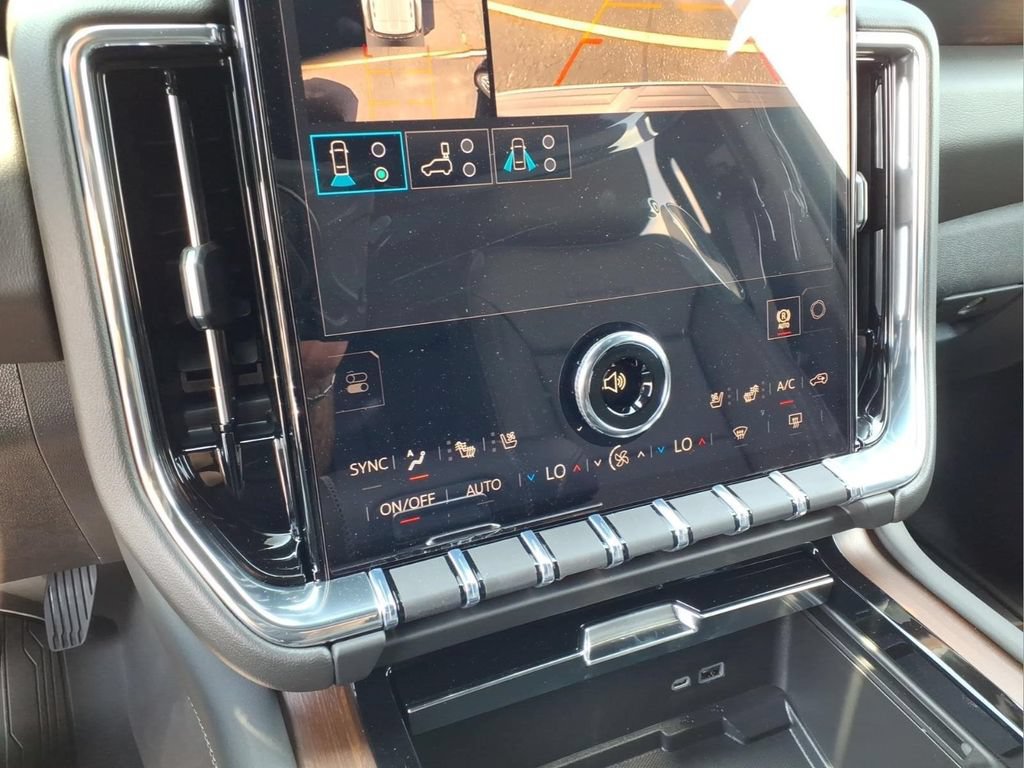 New 2026 GMC Yukon Denali w/ LPO, Floor Liner Package AWD/4WD image 12