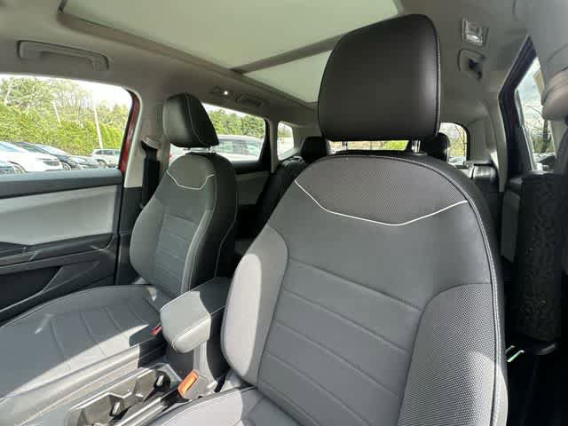 Used 2023 Volkswagen Taos SE image 16