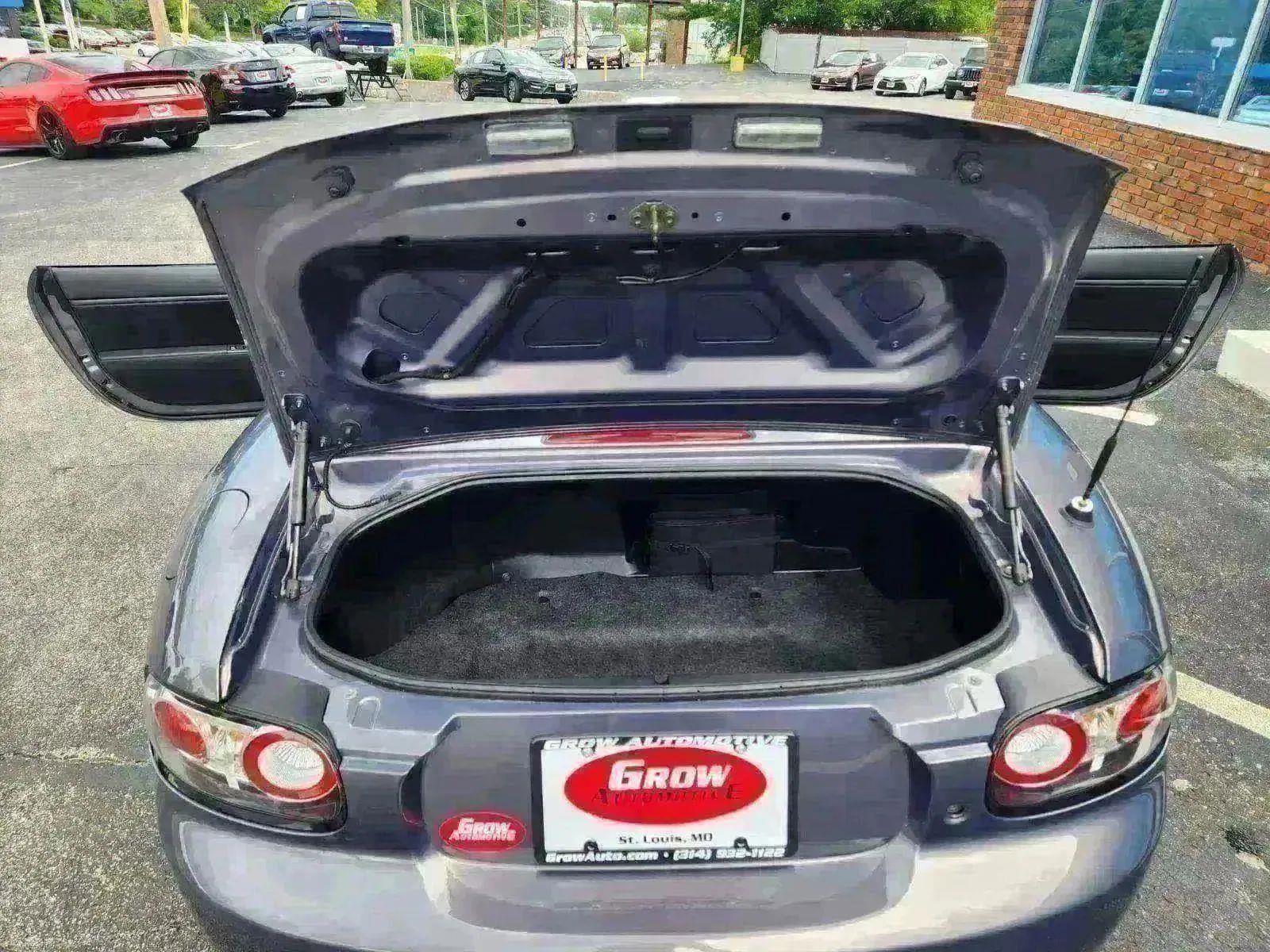 Used 2007 MAZDA MX-5 Miata Grand Touring w/ Premium Pkg image 39