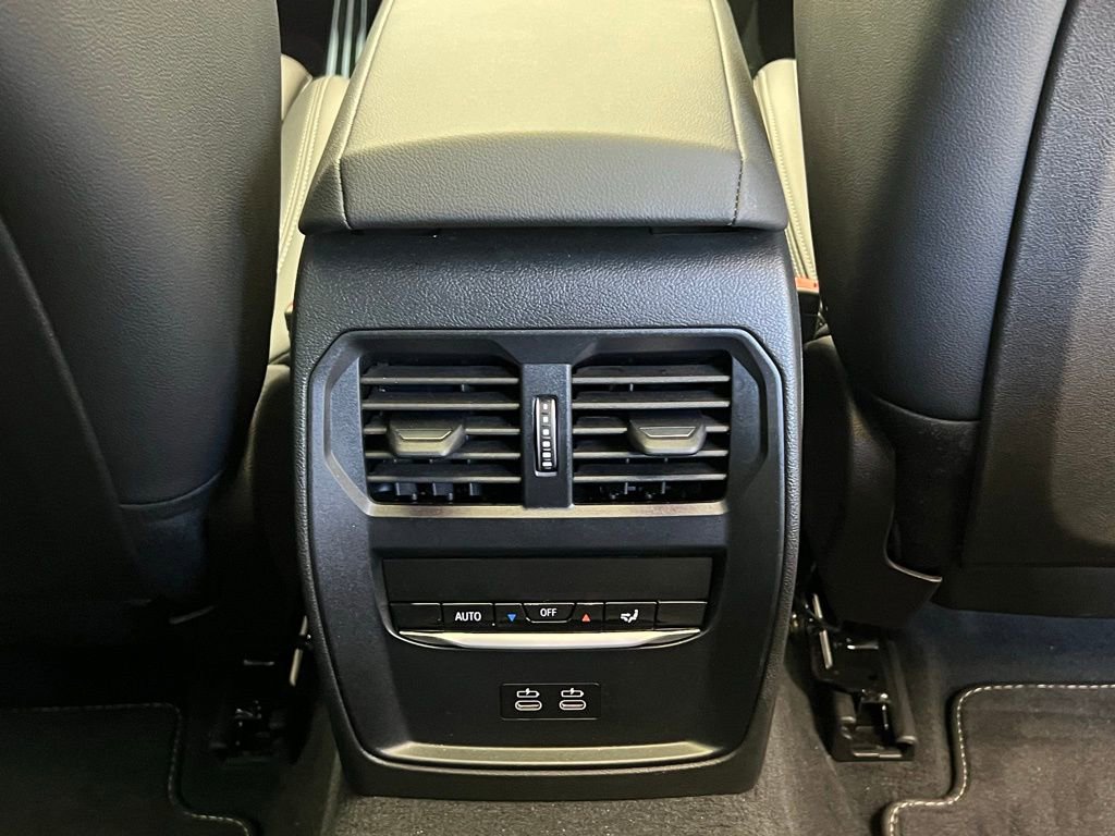 Certified 2025 BMW M340i image 9