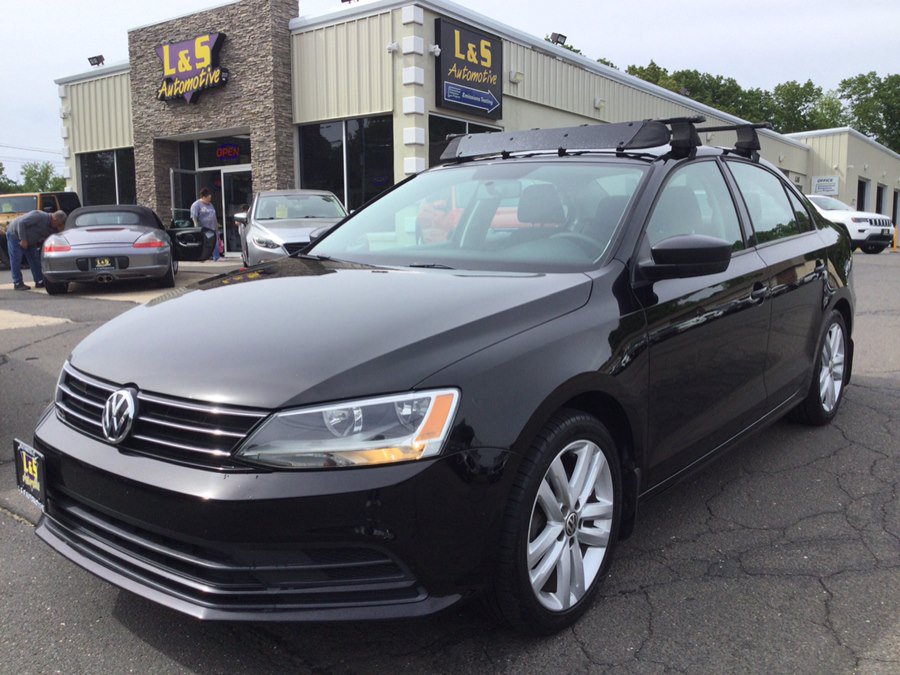 Used 2015 Volkswagen Jetta SE FWD image 1