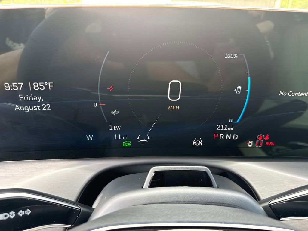 New 2026 Cadillac Vistiq Luxury image 26