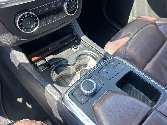 Used 2015 Mercedes-Benz GL 450 4MATIC image 24