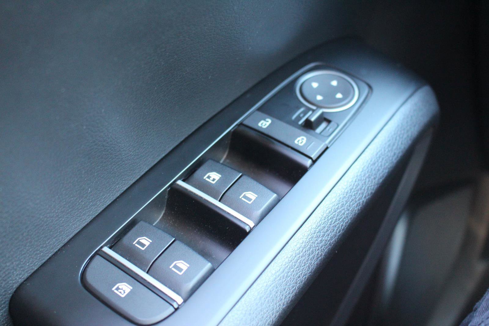 Certified 2024 Kia Soul LX w/ Option Group 015 image 28