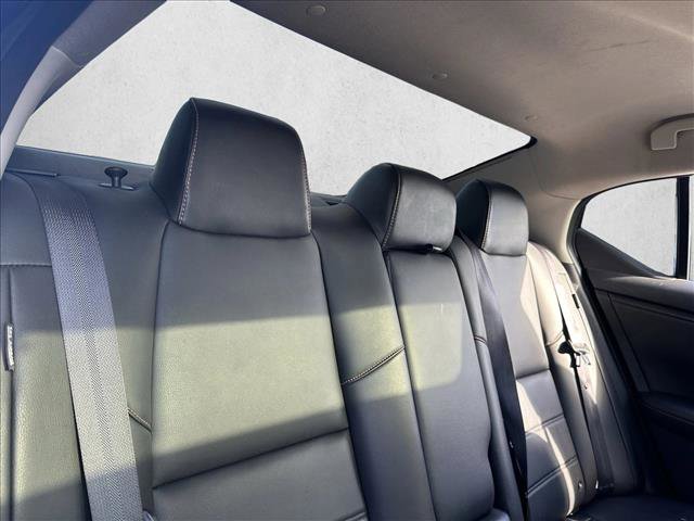 Used 2020 Nissan Sentra SR w/ Premium Package image 27