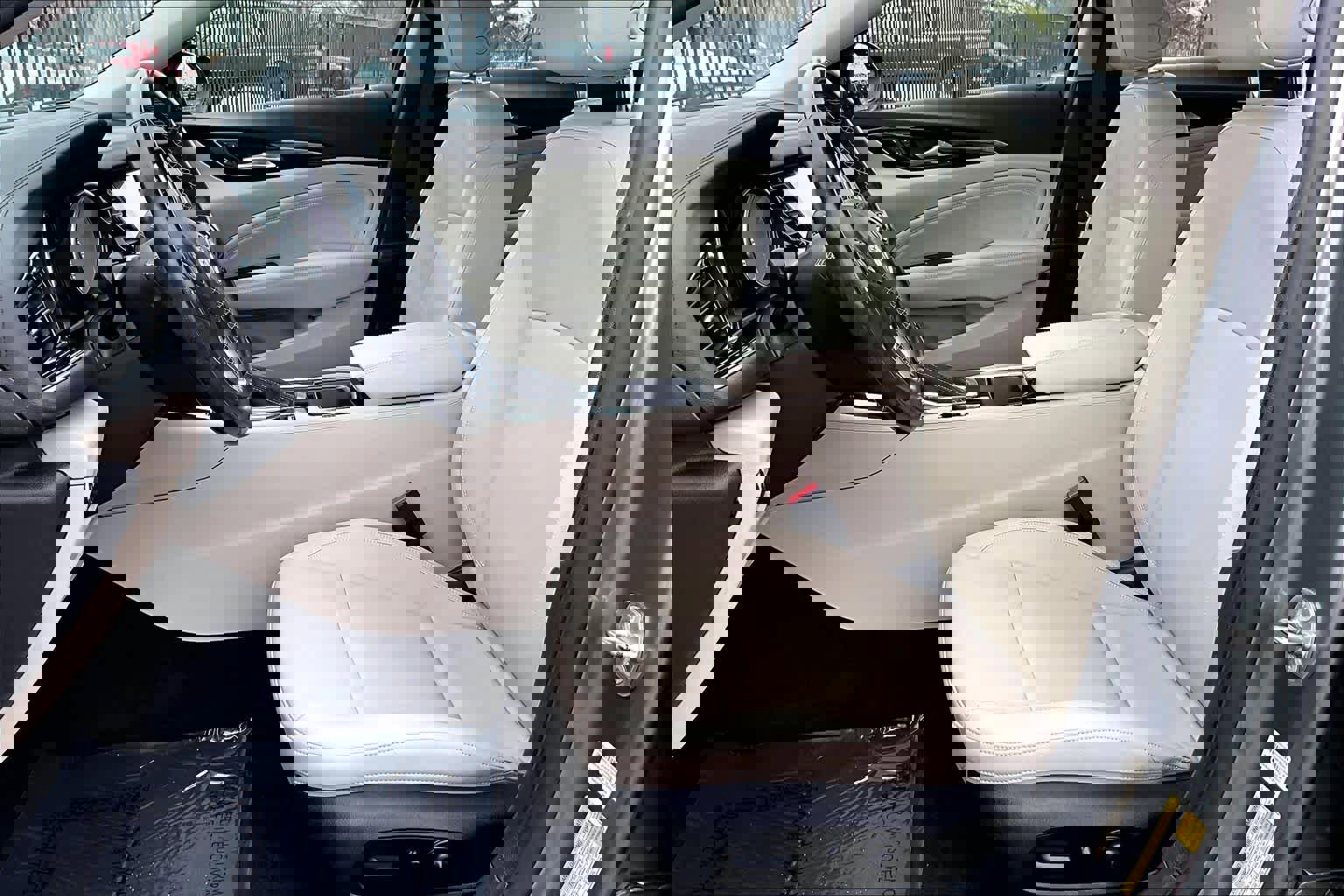 Used 2018 Buick Regal Essence image 7