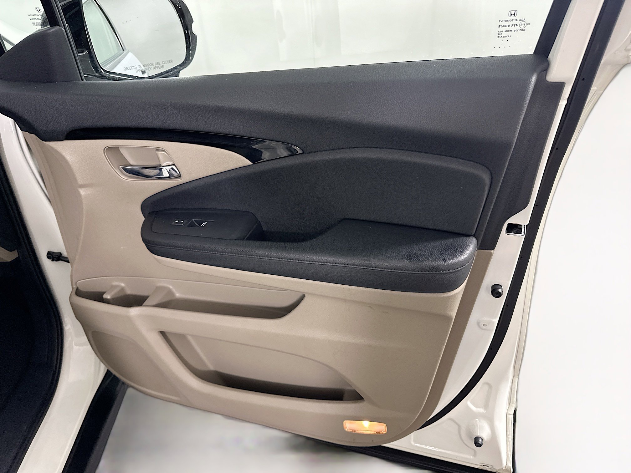 Used 2016 Honda Pilot Touring image 34