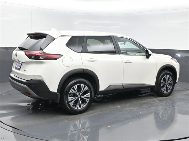 Used 2023 Nissan Rogue SV image 6