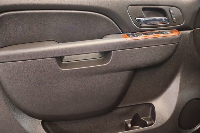 Used 2012 Chevrolet Suburban LT image 9