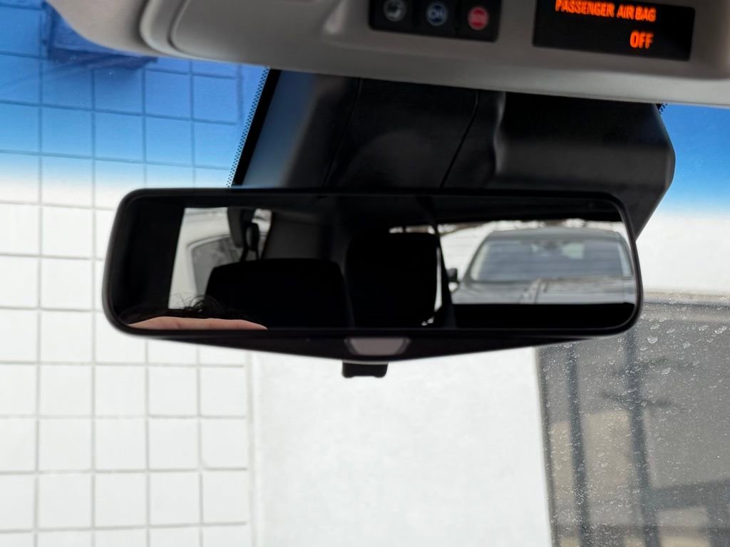 Used 2018 Cadillac Escalade ESV Premium Luxury image 50