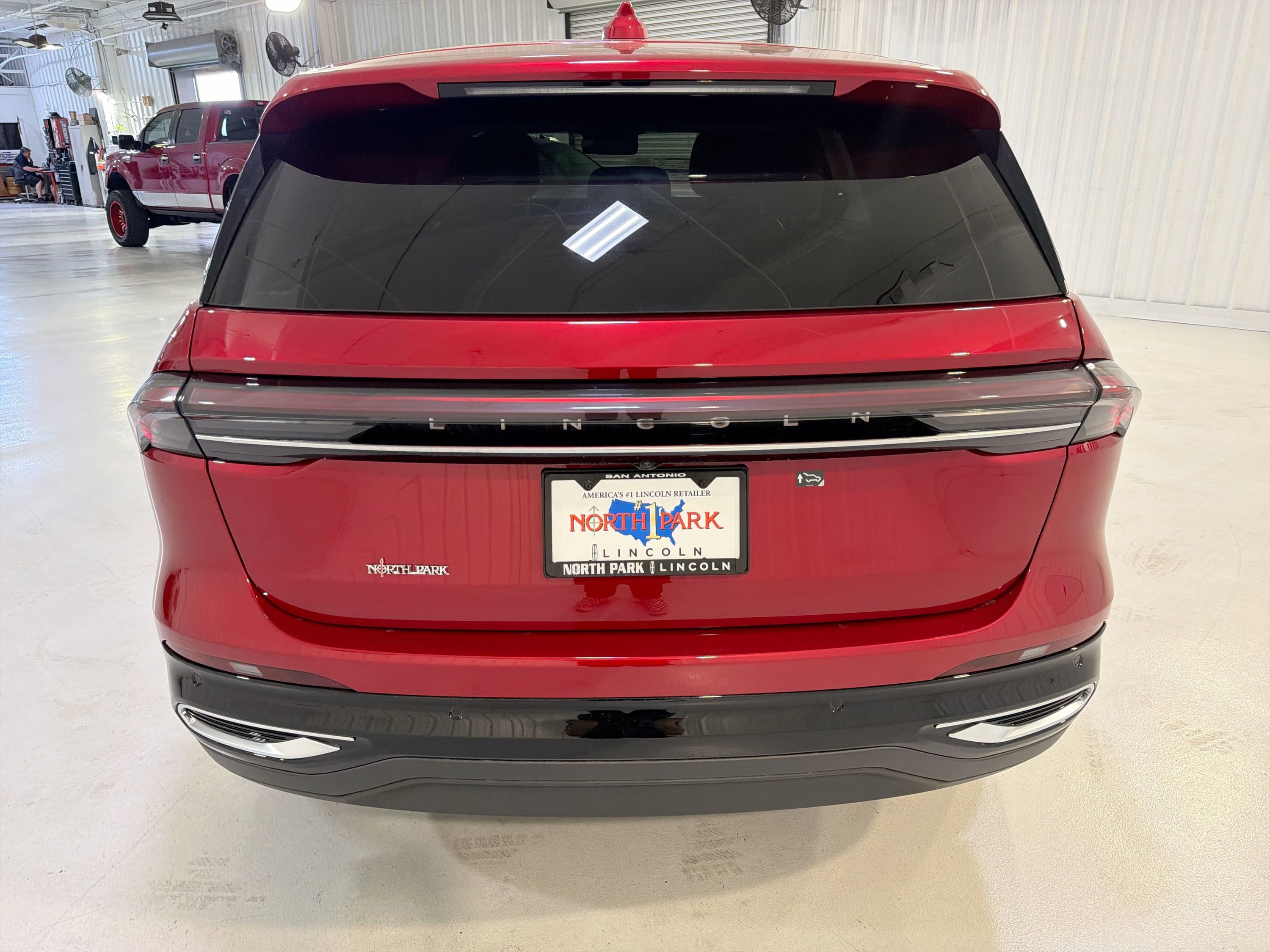 New 2026 Lincoln Nautilus Premier AWD/4WD image 27