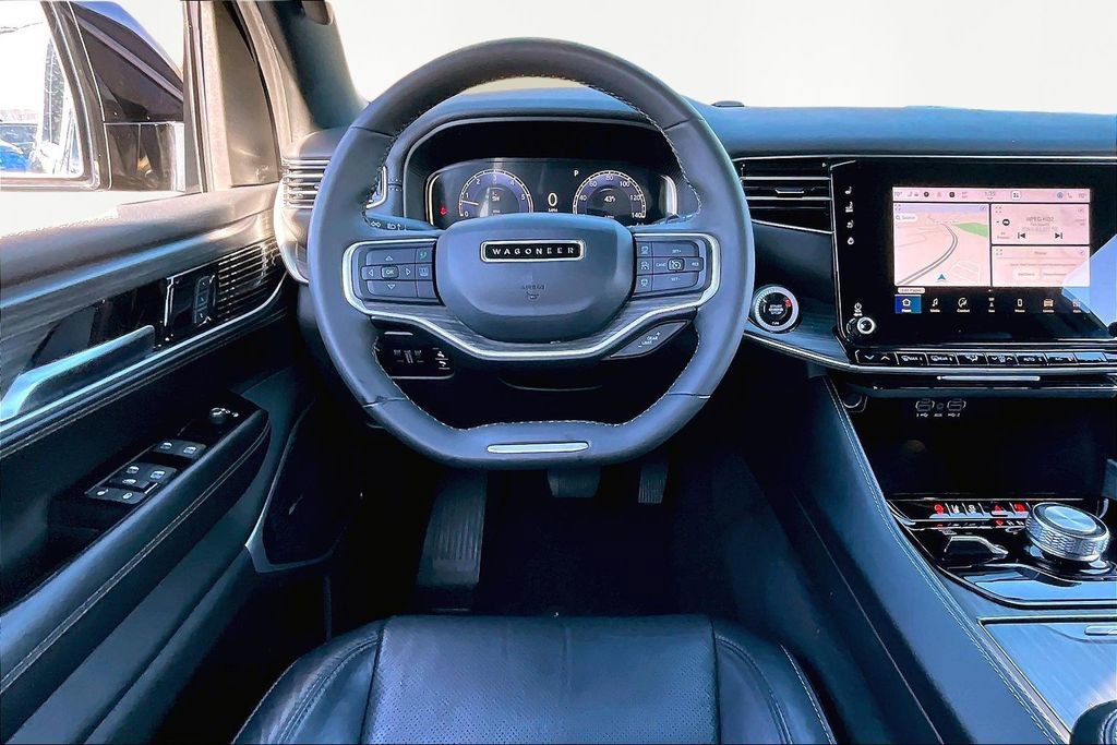 Used 2024 Jeep Wagoneer L Series II w/ Flexible Seating Group image 8