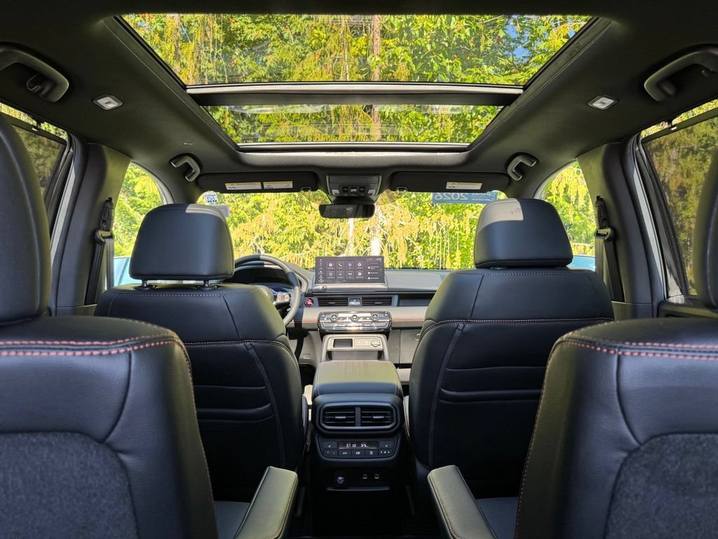 Used 2026 Honda Pilot TrailSport image 21