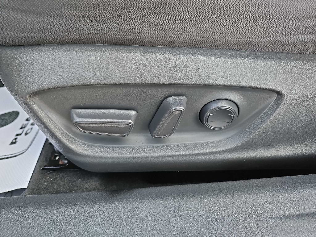 Used 2021 Toyota Camry LE FWD image 43