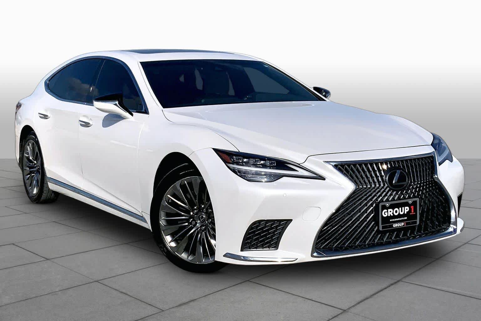 Used 2021 Lexus LS 500 w/ Accessory Package (Z2) RWD image 3