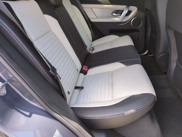 New 2026 Land Rover Discovery Sport Landmark AWD/4WD image 17