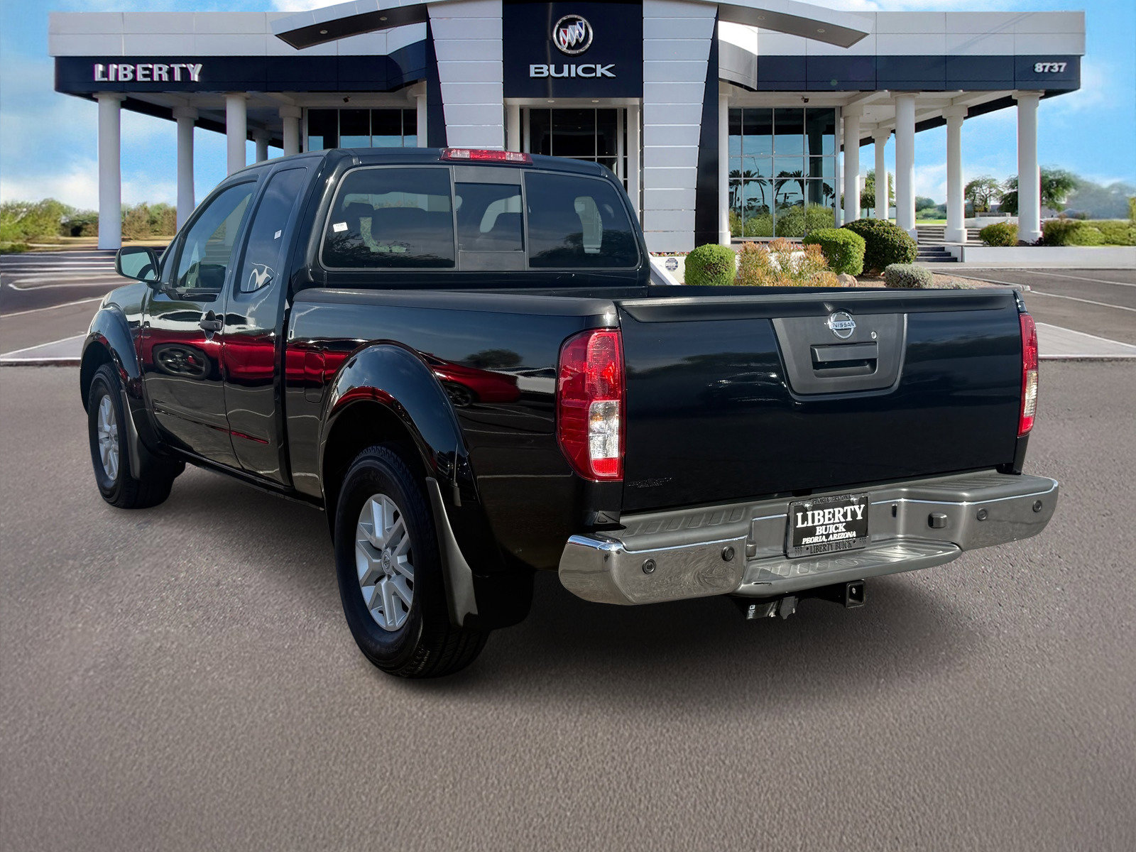 Used 2020 Nissan Frontier SV image 6