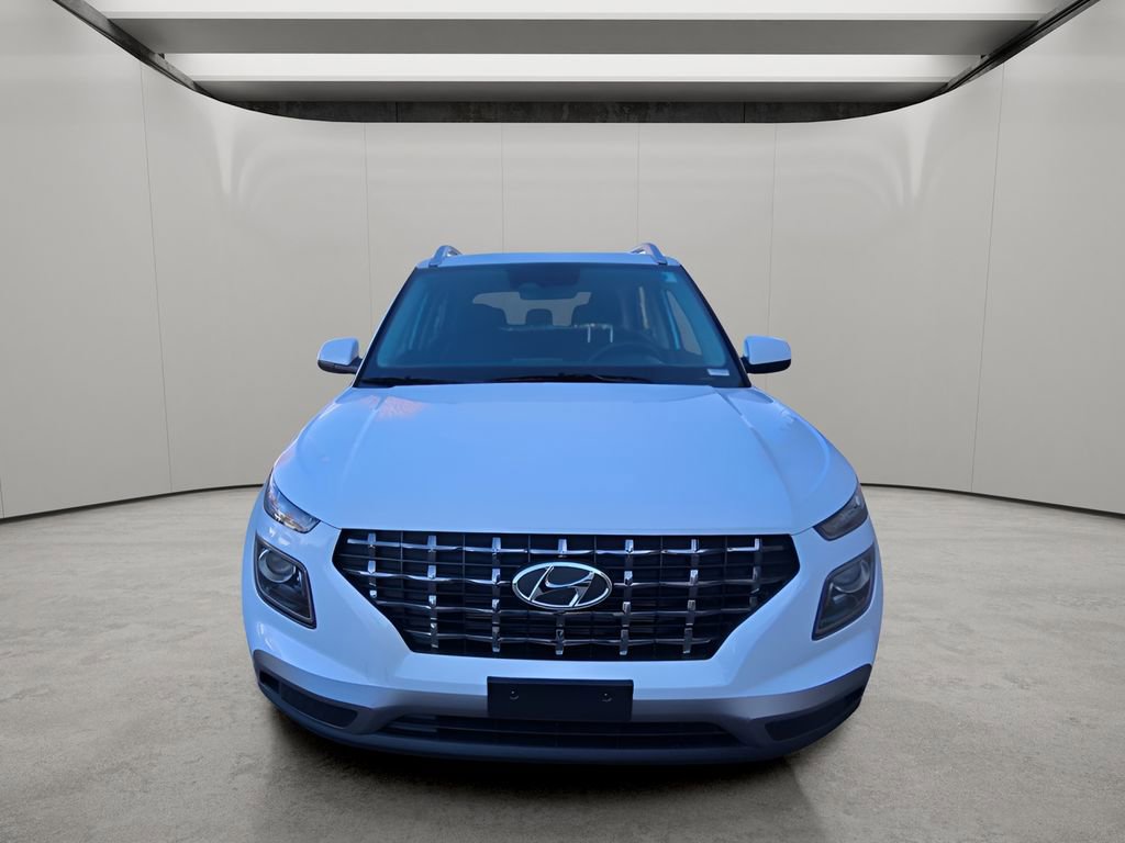 Used 2025 Hyundai Venue SEL image 8