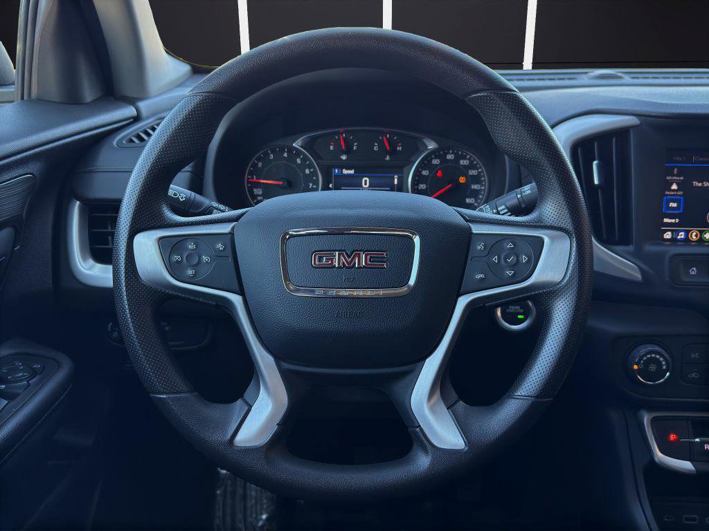 Used 2024 GMC Terrain SLE image 16
