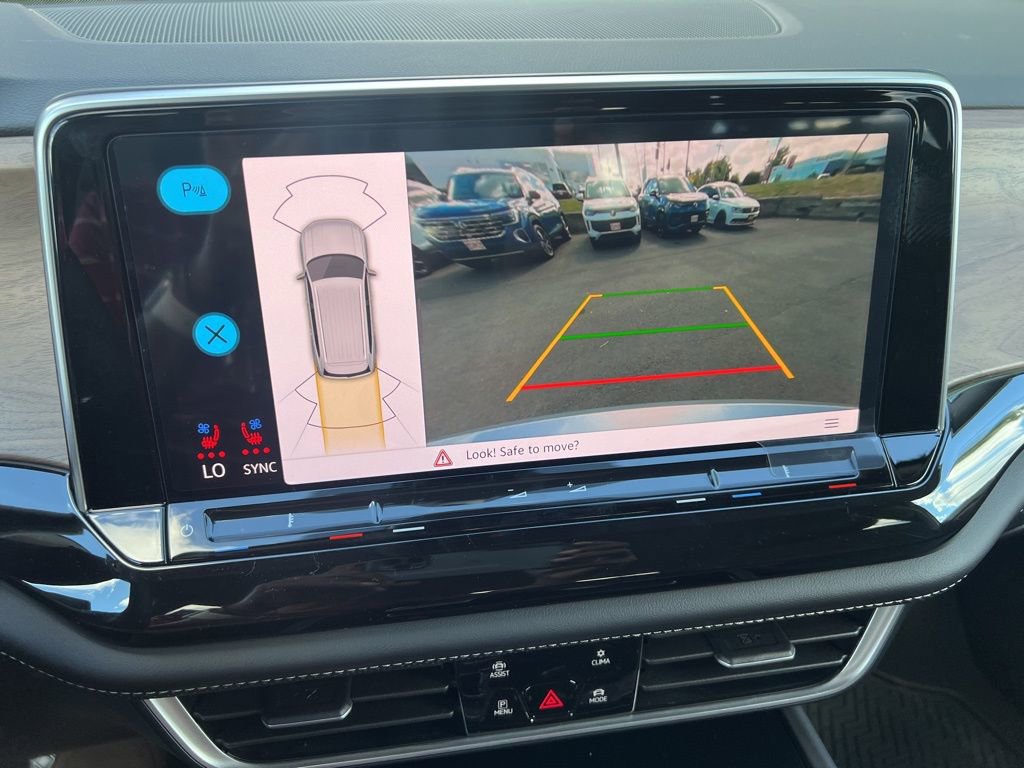 New 2026 Volkswagen Atlas SE image 25