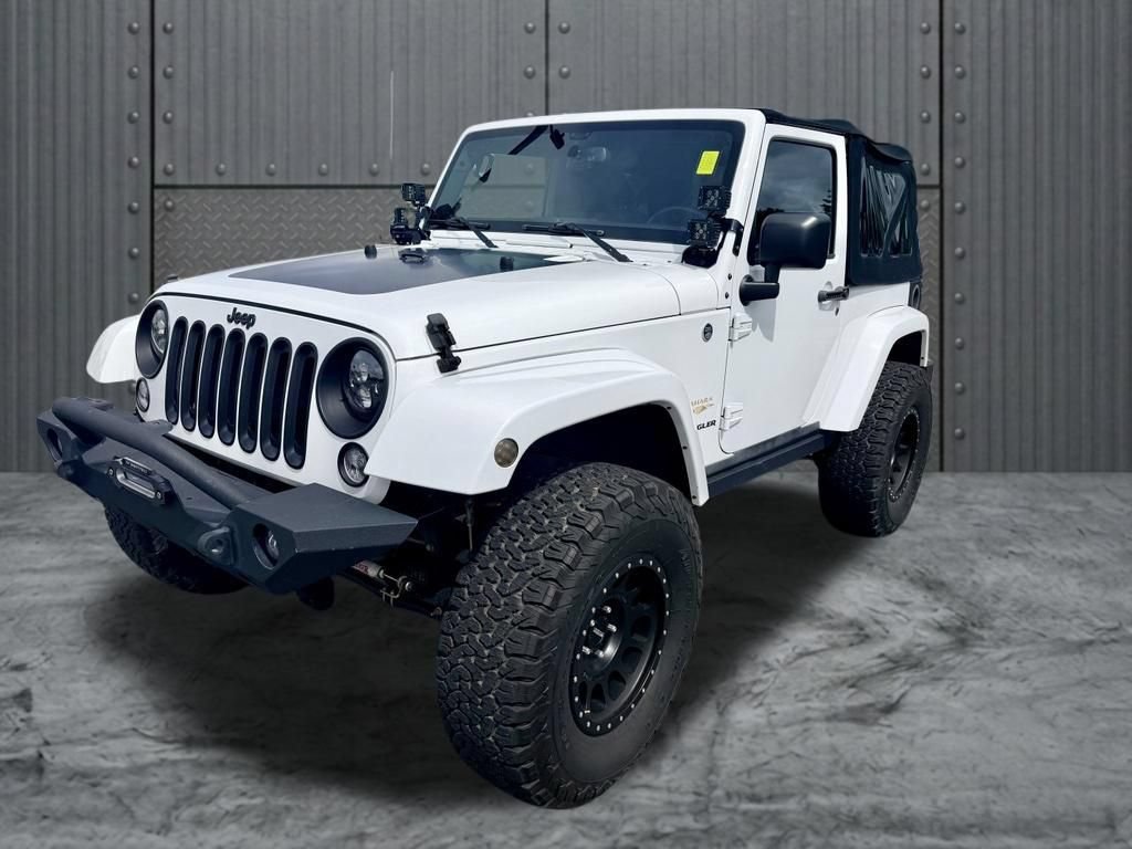 Used 2015 Jeep Wrangler Sahara w/ Connectivity Group AWD/4WD image 7