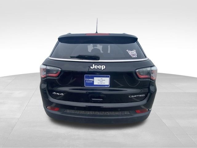 Used 2018 Jeep Compass Limited w/ Navigation Group AWD/4WD image 8